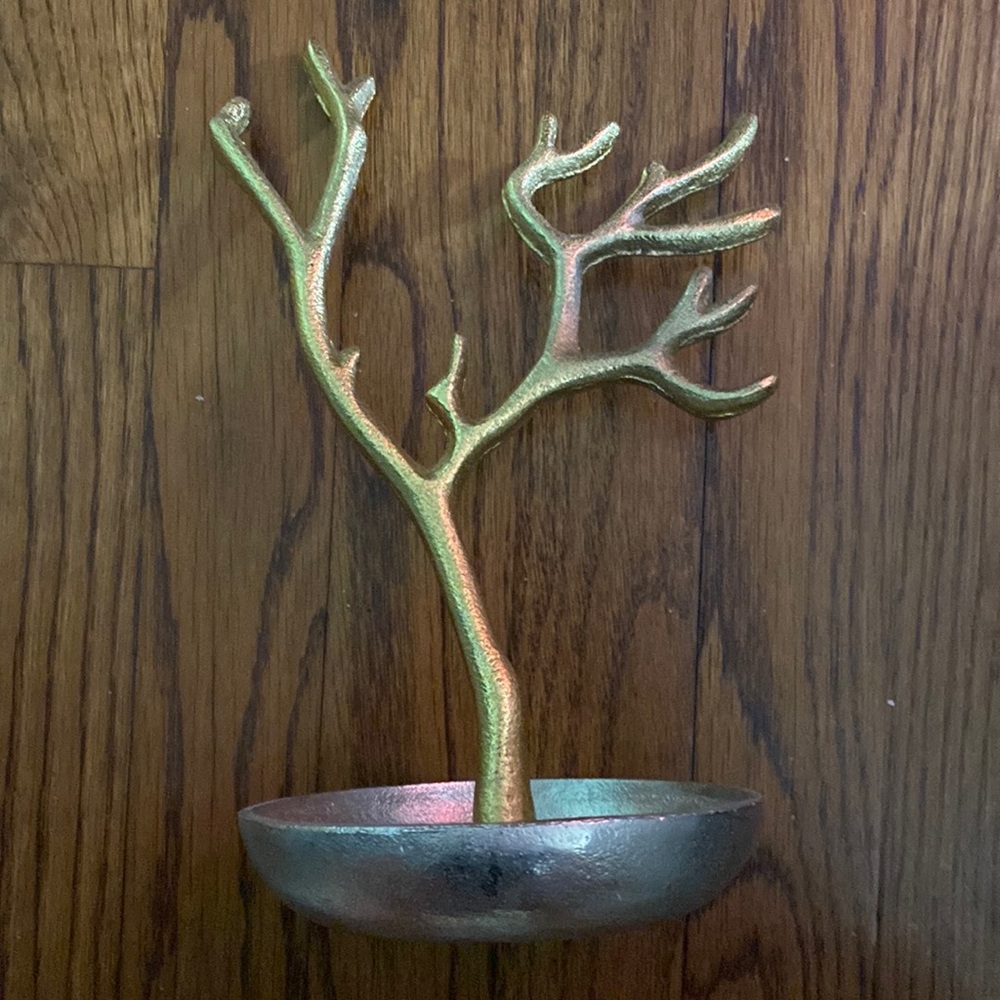 Gold tree jewelry holder